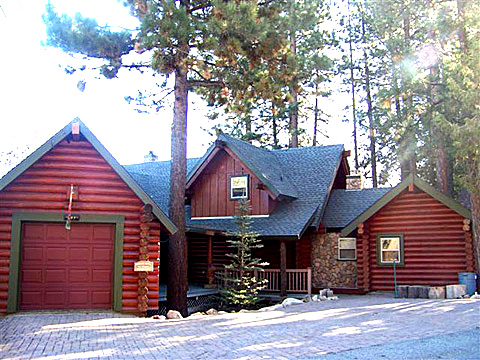 Big Bear Vacation Rental Home outside