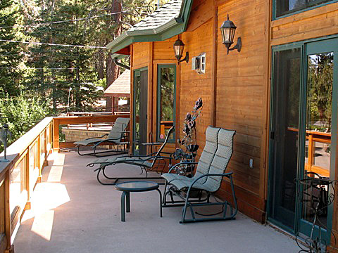 Big Bear Vacation Rental Home outside