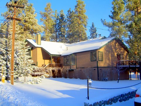 Big Bear Vacation Rental Home outside