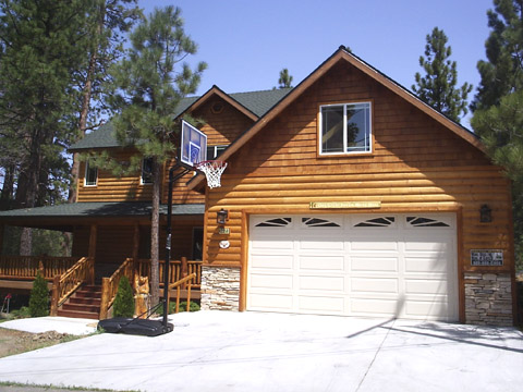 Big Bear Vacation Rental Home outside