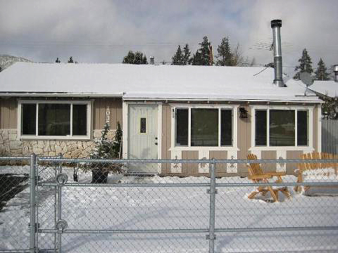 Big Bear Getaway 87 outside