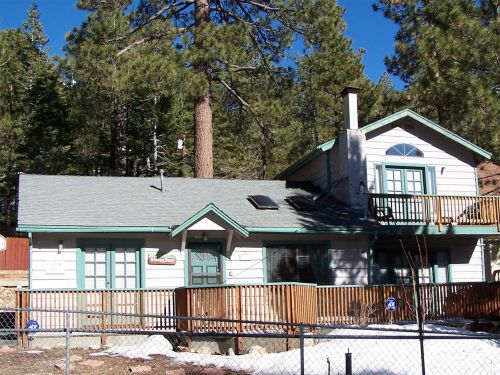 Big Bear cabin 8 outside