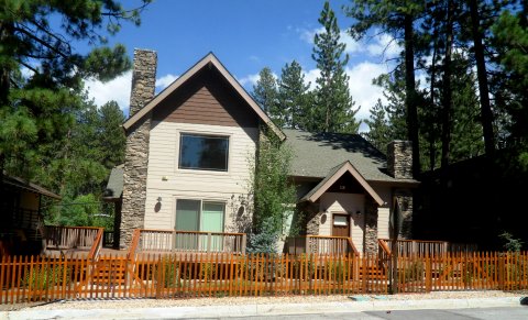 Big Bear Getaway outside