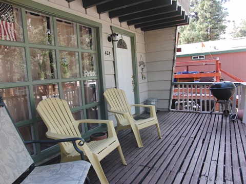 Big Bear cabin 77 deck