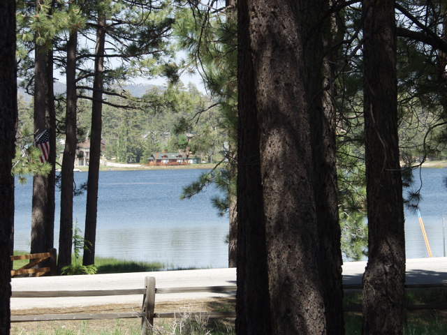 Big Bear Vacation Rental Home outside