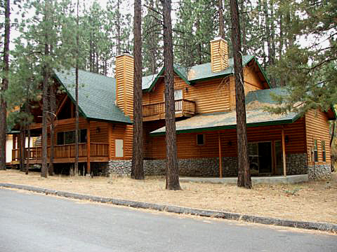 Big Bear Vacation Rental Home outside